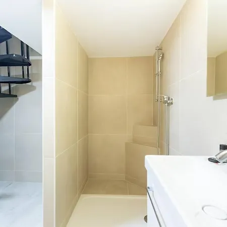 Appartamento Refait à Neuf Bastille Parigi