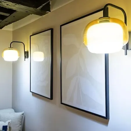 Refait A Neuf Bastille Paris